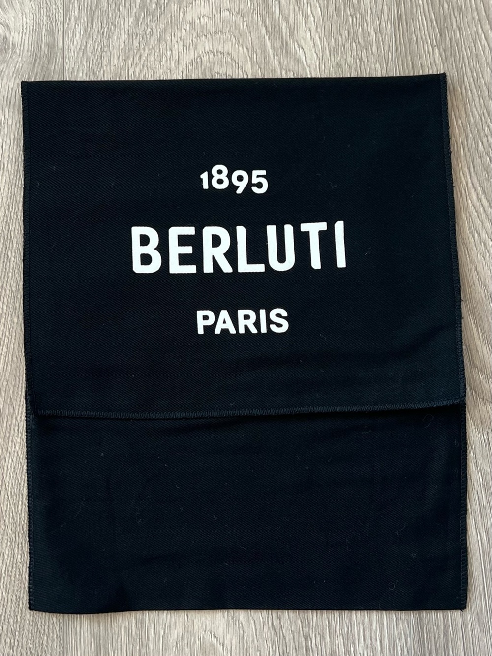 Berluti dust bag (C110)